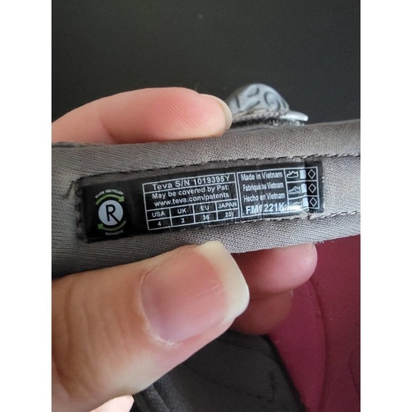 Teva Tirra Girls Sporty Strappy Sandals, Big Girl Size 4 Silver Pink Adjustable - Picture 7 of 7